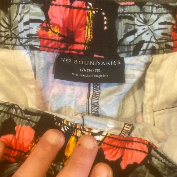 “Tiger King” Shorts size Large - Picture 2 of 4